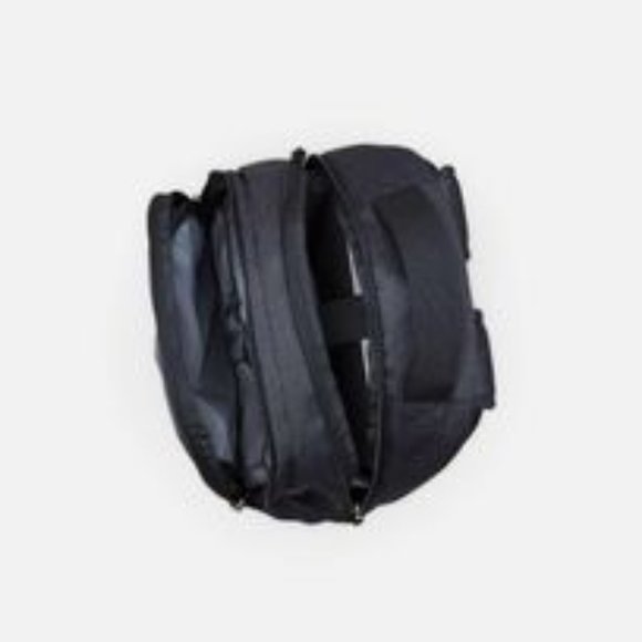 Kenneth Cole Reaction Men's Computer Backpack - Picture 3 of 7